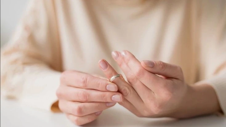 طلاق غایب و مفقودالاثر چگونه است؟